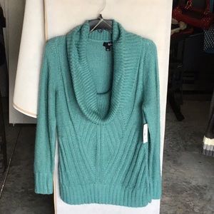 Women’s sweater
